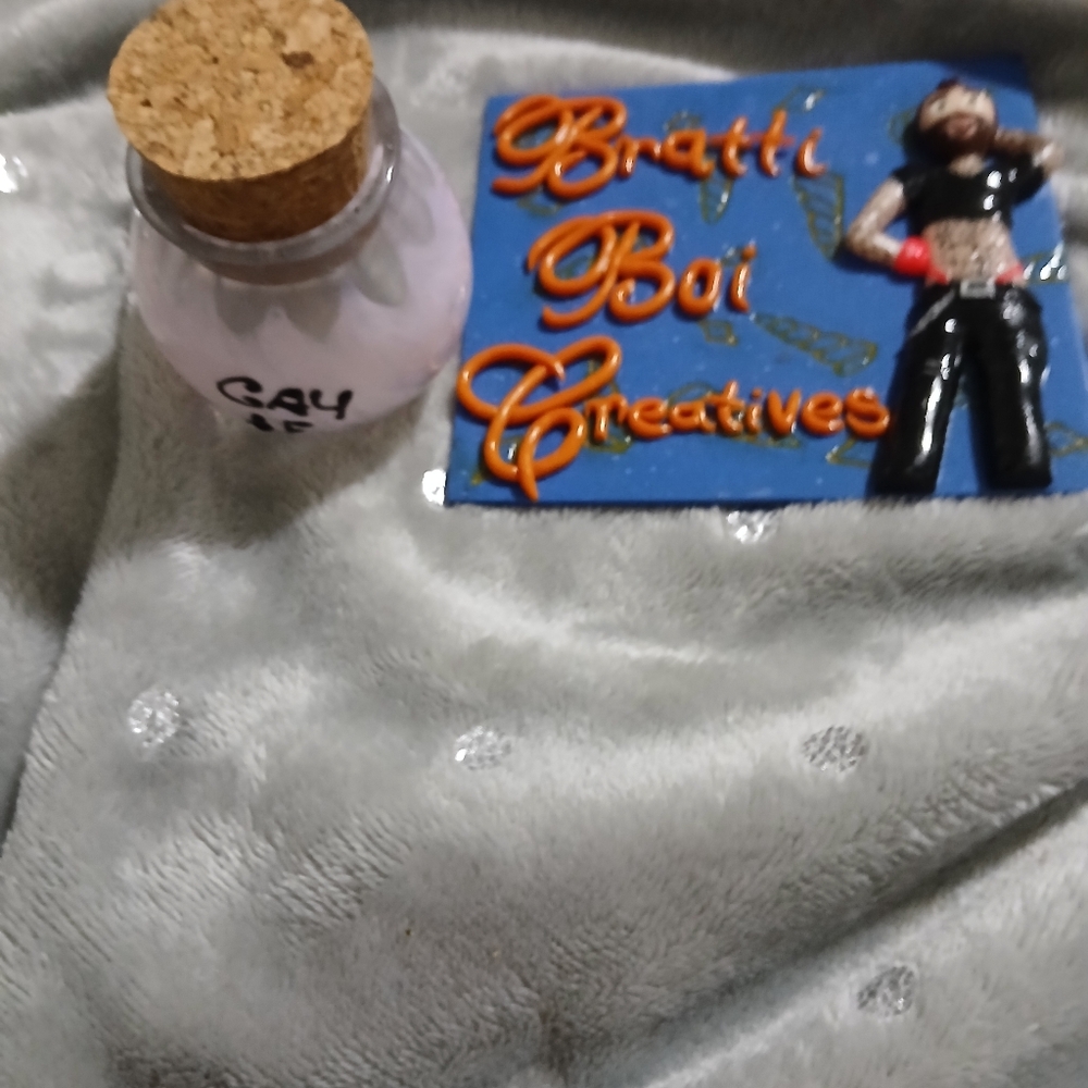Bratti Boi Creatives Pink Glass Art Bottle
